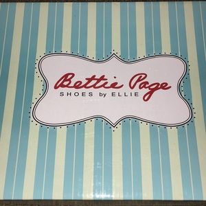 Bettie Page Nude heels